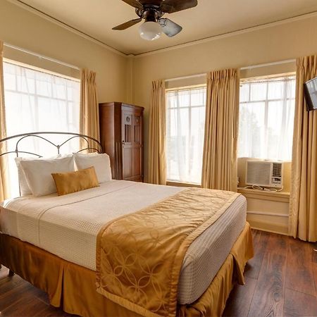 The Faust Hotel New Braunfels Exterior foto